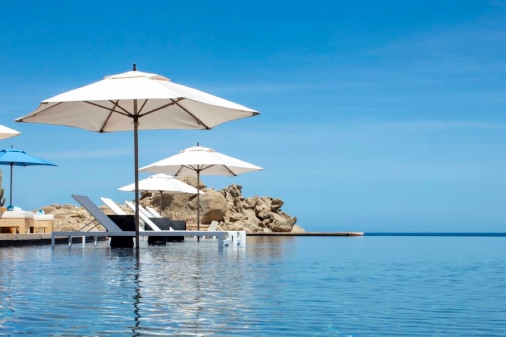 The pool at The Cove Club