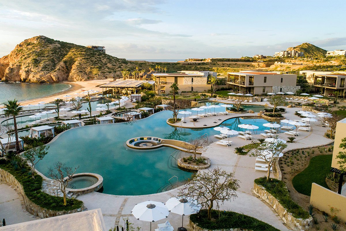 The pool and beach at Maravilla
