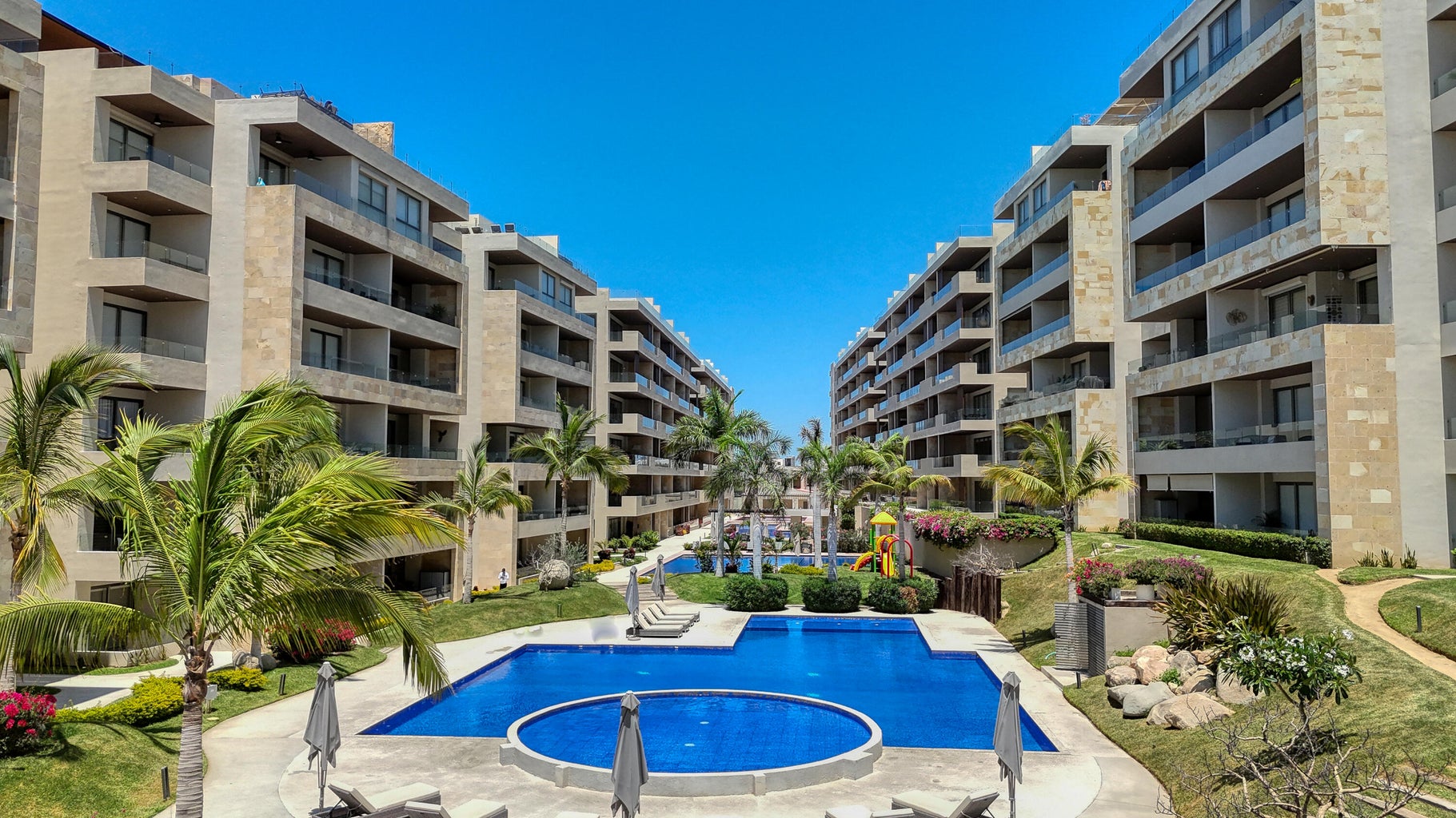One of the pools at Vista Vela 3